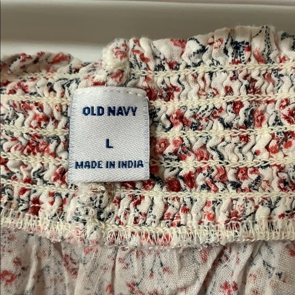 Old Navy shoulderless shirt - Picture 2 of 2